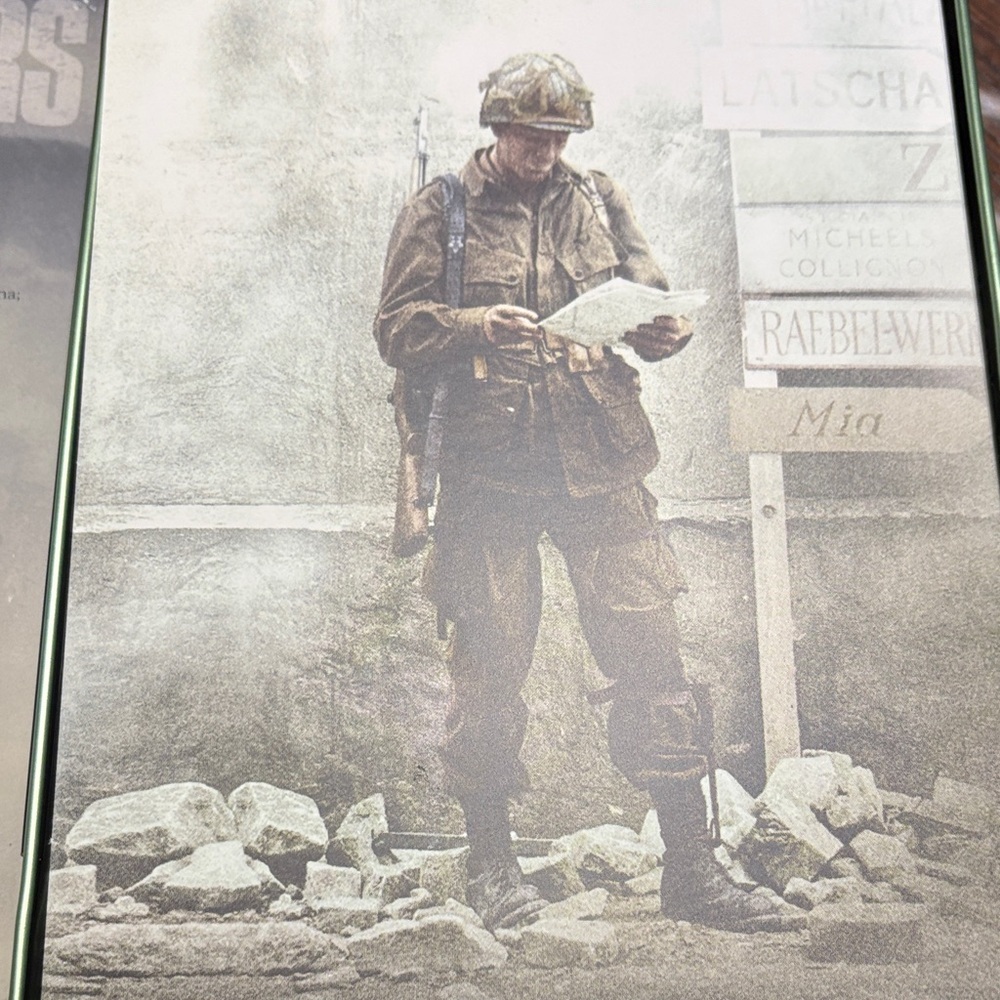 Band of Brothers Steelbook Collector’s Edition – WWII Mini Series- DVD SET - Picture 4 of 5